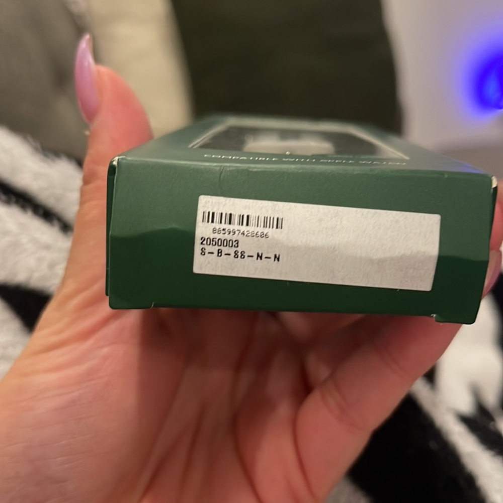 APPLE WATCH BAND 38MM/40MM LACOSTE GREEN AND WHITE BAND - Picture 2 of 4